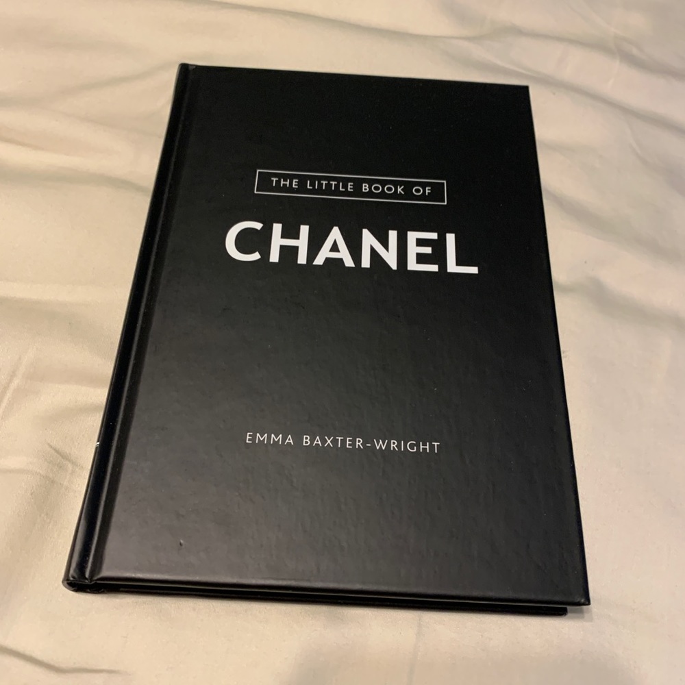 Chanel Book